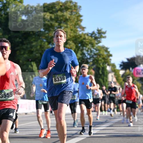 07.09.2025 - BARMER Alsterlauf Dr. Thomas Lammeyer http://msf.ph/oto/8707976 07.09.2025 09:29:23 Laufen 3555, 36, 8339 meine-sportfotos.de