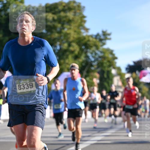 07.09.2025 - BARMER Alsterlauf Dr. Thomas Lammeyer http://msf.ph/oto/8707980 07.09.2025 09:29:24 Laufen 8339 meine-sportfotos.de