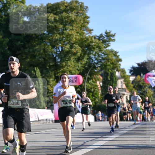 07.09.2025 - BARMER Alsterlauf Dr. Thomas Lammeyer http://msf.ph/oto/8708007 07.09.2025 09:29:29 Laufen 5380, 4978, 4034, 54 meine-sportfotos.de