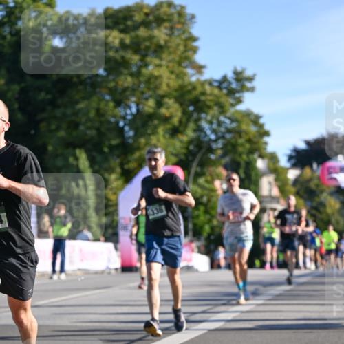 07.09.2025 - BARMER Alsterlauf Dr. Thomas Lammeyer http://msf.ph/oto/8708034 07.09.2025 09:29:33 Laufen 1336 meine-sportfotos.de