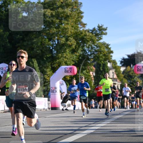 07.09.2025 - BARMER Alsterlauf Dr. Thomas Lammeyer http://msf.ph/oto/8708074 07.09.2025 09:29:40 Laufen 6154, 5867 meine-sportfotos.de