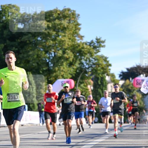 07.09.2025 - BARMER Alsterlauf Dr. Thomas Lammeyer http://msf.ph/oto/8708084 07.09.2025 09:29:44 Laufen 2383, 4364 meine-sportfotos.de