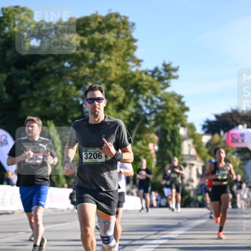 07.09.2025 - BARMER Alsterlauf Dr. Thomas Lammeyer http://msf.ph/oto/8708101 07.09.2025 09:29:47 Laufen 5628, 3206 meine-sportfotos.de