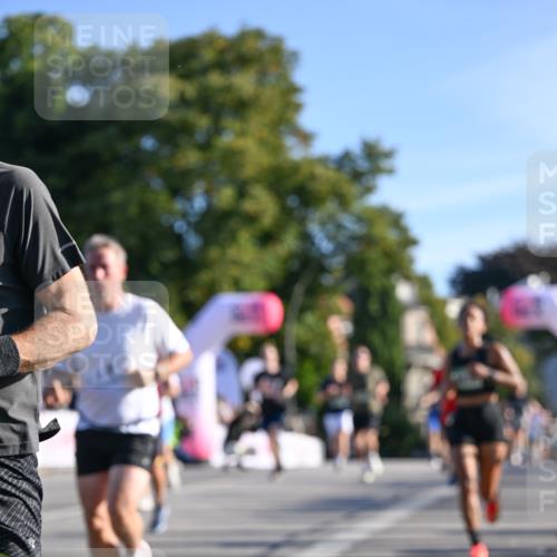 07.09.2025 - BARMER Alsterlauf Dr. Thomas Lammeyer http://msf.ph/oto/8708104 07.09.2025 09:29:48 Laufen  meine-sportfotos.de