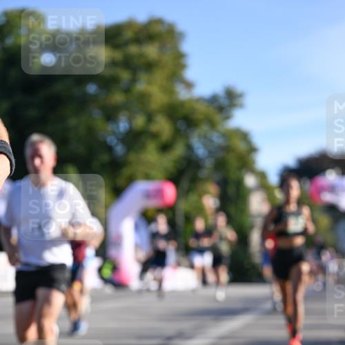 07.09.2025 - BARMER Alsterlauf Dr. Thomas Lammeyer http://msf.ph/oto/8708106 07.09.2025 09:29:48 Laufen  meine-sportfotos.de
