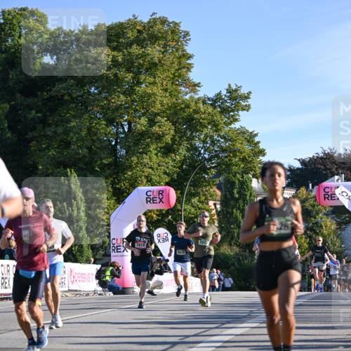 07.09.2025 - BARMER Alsterlauf Dr. Thomas Lammeyer http://msf.ph/oto/8708109 07.09.2025 09:29:49 Laufen 2918, 3, 4010, 2912, 54, 5725 meine-sportfotos.de