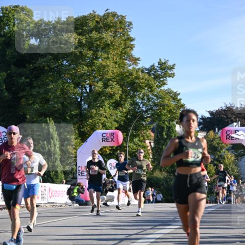 07.09.2025 - BARMER Alsterlauf Dr. Thomas Lammeyer http://msf.ph/oto/8708110 07.09.2025 09:29:49 Laufen 2918, 4010, 2912, 5725 meine-sportfotos.de