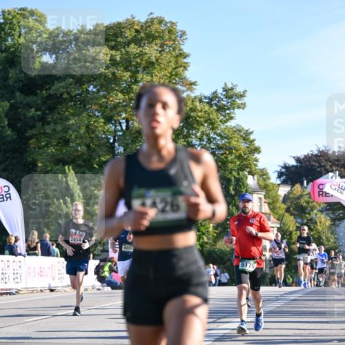 07.09.2025 - BARMER Alsterlauf Dr. Thomas Lammeyer http://msf.ph/oto/8708118 07.09.2025 09:29:50 Laufen 2918, 4426, 4010, 5179 meine-sportfotos.de