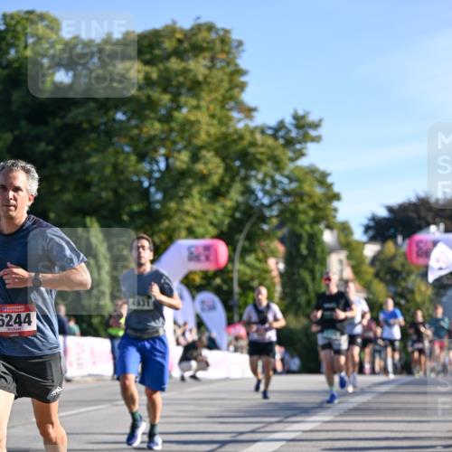 07.09.2025 - BARMER Alsterlauf Dr. Thomas Lammeyer http://msf.ph/oto/8708143 07.09.2025 09:29:54 Laufen 136, 6244, 4931 meine-sportfotos.de