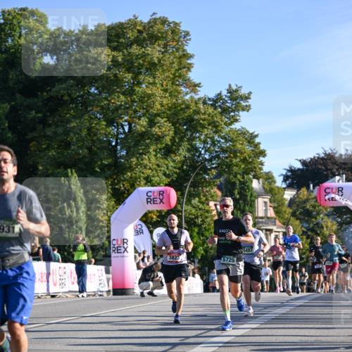 07.09.2025 - BARMER Alsterlauf Dr. Thomas Lammeyer http://msf.ph/oto/8708150 07.09.2025 09:29:56 Laufen 931, 3823, 5725, 5487, 554 meine-sportfotos.de