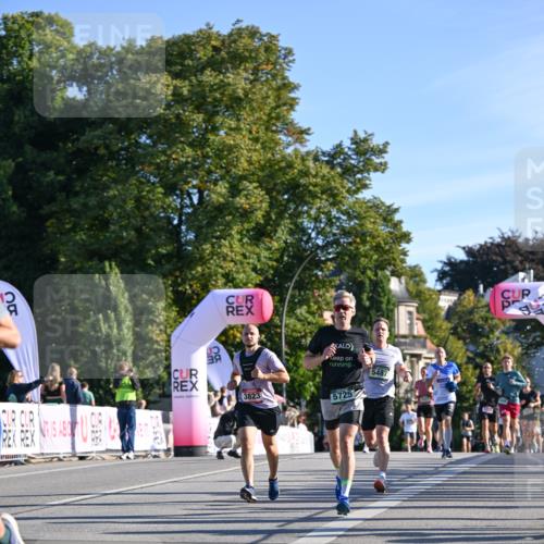 07.09.2025 - BARMER Alsterlauf Dr. Thomas Lammeyer http://msf.ph/oto/8708152 07.09.2025 09:29:56 Laufen 20, 3823, 5725, 5487, 554 meine-sportfotos.de