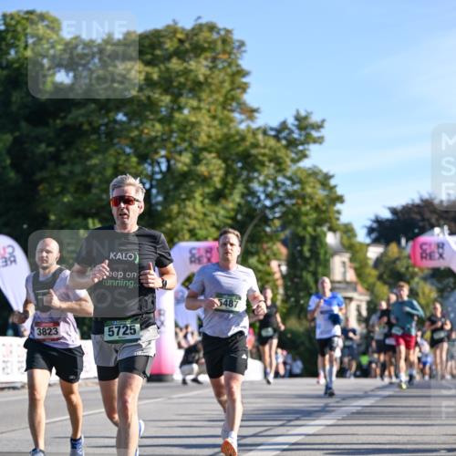 07.09.2025 - BARMER Alsterlauf Dr. Thomas Lammeyer http://msf.ph/oto/8708164 07.09.2025 09:29:58 Laufen 3823, 5725, 5487 meine-sportfotos.de