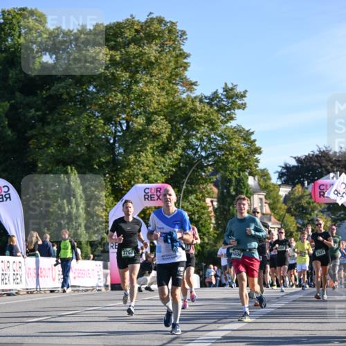 07.09.2025 - BARMER Alsterlauf Dr. Thomas Lammeyer http://msf.ph/oto/8708181 07.09.2025 09:30:01 Laufen 3767, 5606, 2921, 554 meine-sportfotos.de