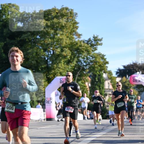 07.09.2025 - BARMER Alsterlauf Dr. Thomas Lammeyer http://msf.ph/oto/8708200 07.09.2025 09:30:04 Laufen 5606, 3728, 2921 meine-sportfotos.de