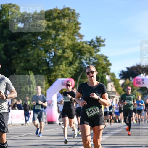 07.09.2025 - BARMER Alsterlauf Dr. Thomas Lammeyer http://msf.ph/oto/8708214 07.09.2025 09:30:06 Laufen 5091, 2921 meine-sportfotos.de