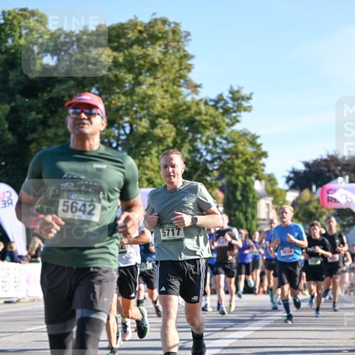 07.09.2025 - BARMER Alsterlauf Dr. Thomas Lammeyer http://msf.ph/oto/8708241 07.09.2025 09:30:10 Laufen 5642, 5717 meine-sportfotos.de