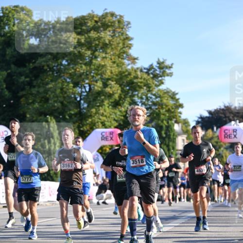 07.09.2025 - BARMER Alsterlauf Dr. Thomas Lammeyer http://msf.ph/oto/8708257 07.09.2025 09:30:13 Laufen 531, 5777, 3167, 358, 3518, 4535, 5341 meine-sportfotos.de