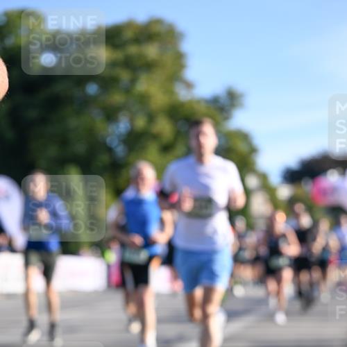 07.09.2025 - BARMER Alsterlauf Dr. Thomas Lammeyer http://msf.ph/oto/8708281 07.09.2025 09:30:17 Laufen  meine-sportfotos.de