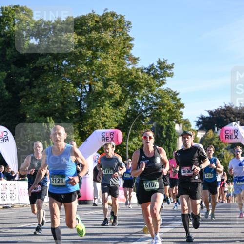 07.09.2025 - BARMER Alsterlauf Dr. Thomas Lammeyer http://msf.ph/oto/8708293 07.09.2025 09:30:19 Laufen 2121, 083, 3175, 1291, 6107, 3588, 54, 4349, 8312 meine-sportfotos.de