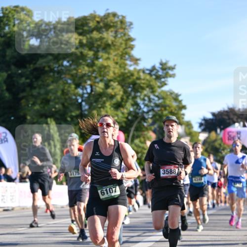 07.09.2025 - BARMER Alsterlauf Dr. Thomas Lammeyer http://msf.ph/oto/8708299 07.09.2025 09:30:20 Laufen 3175, 6107, 3588, 43, 49 meine-sportfotos.de