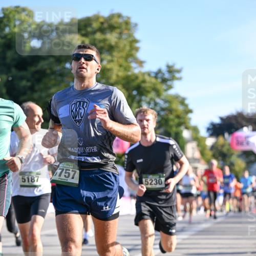 07.09.2025 - BARMER Alsterlauf Dr. Thomas Lammeyer http://msf.ph/oto/8708344 07.09.2025 09:30:28 Laufen 5187, 757, 5230 meine-sportfotos.de