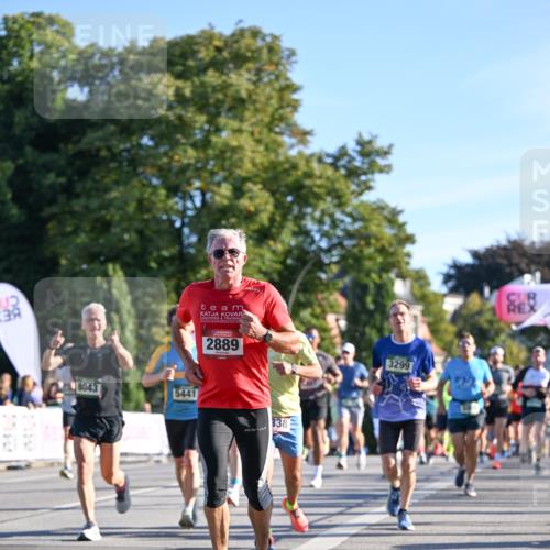 07.09.2025 - BARMER Alsterlauf Dr. Thomas Lammeyer http://msf.ph/oto/8708372 07.09.2025 09:30:34 Laufen 2889, 8043, 7, 5441, 338, 3299 meine-sportfotos.de