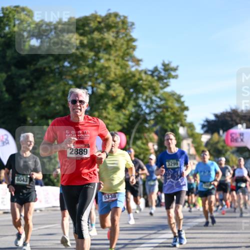 07.09.2025 - BARMER Alsterlauf Dr. Thomas Lammeyer http://msf.ph/oto/8708375 07.09.2025 09:30:34 Laufen 8043, 2889, 5338 meine-sportfotos.de