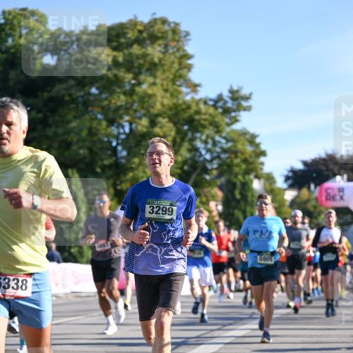 07.09.2025 - BARMER Alsterlauf Dr. Thomas Lammeyer http://msf.ph/oto/8708385 07.09.2025 09:30:36 Laufen 5338, 2067, 3299, 5905 meine-sportfotos.de