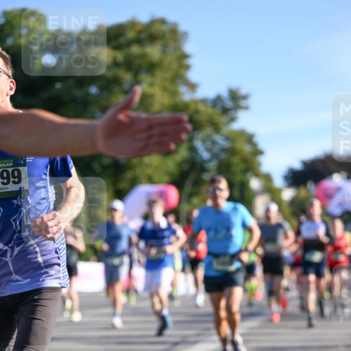 07.09.2025 - BARMER Alsterlauf Dr. Thomas Lammeyer http://msf.ph/oto/8708393 07.09.2025 09:30:37 Laufen 99, 1 meine-sportfotos.de