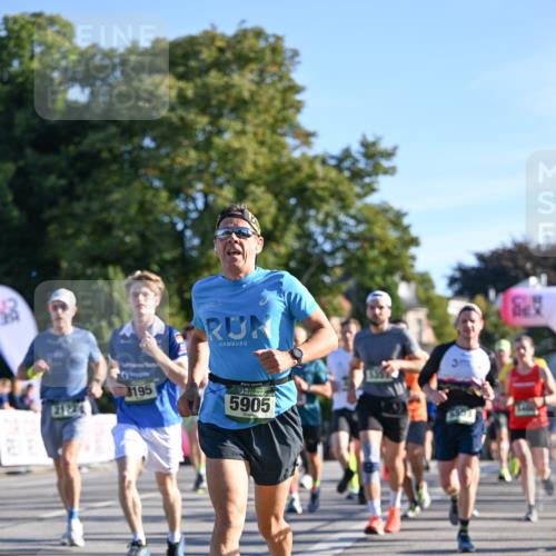 07.09.2025 - BARMER Alsterlauf Dr. Thomas Lammeyer http://msf.ph/oto/8708398 07.09.2025 09:30:38 Laufen 21224, 3195, 5905 meine-sportfotos.de
