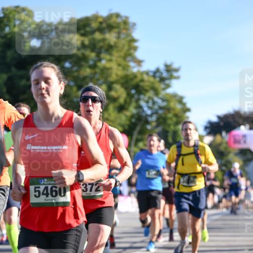 07.09.2025 - BARMER Alsterlauf Dr. Thomas Lammeyer http://msf.ph/oto/8708422 07.09.2025 09:30:42 Laufen 5460, 372 meine-sportfotos.de