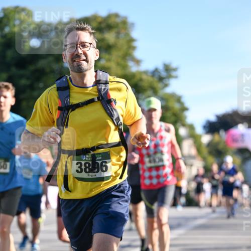 07.09.2025 - BARMER Alsterlauf Dr. Thomas Lammeyer http://msf.ph/oto/8708434 07.09.2025 09:30:44 Laufen 50, 1, 36, 3896, 44 meine-sportfotos.de