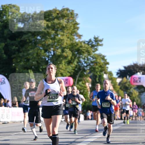 07.09.2025 - BARMER Alsterlauf Dr. Thomas Lammeyer http://msf.ph/oto/8708477 07.09.2025 09:30:52 Laufen 4420, 5740 meine-sportfotos.de