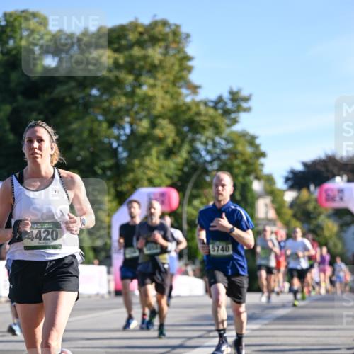 07.09.2025 - BARMER Alsterlauf Dr. Thomas Lammeyer http://msf.ph/oto/8708481 07.09.2025 09:30:53 Laufen 4420, 5740 meine-sportfotos.de