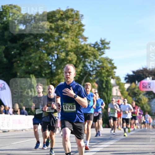 07.09.2025 - BARMER Alsterlauf Dr. Thomas Lammeyer http://msf.ph/oto/8708486 07.09.2025 09:30:53 Laufen 3850, 5740 meine-sportfotos.de