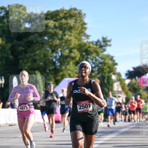 07.09.2025 - BARMER Alsterlauf Dr. Thomas Lammeyer http://msf.ph/oto/8708542 07.09.2025 09:31:04 Laufen 4613, 2501 meine-sportfotos.de