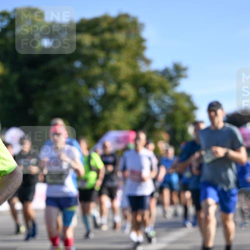 07.09.2025 - BARMER Alsterlauf Dr. Thomas Lammeyer http://msf.ph/oto/8708606 07.09.2025 09:31:15 Laufen  meine-sportfotos.de