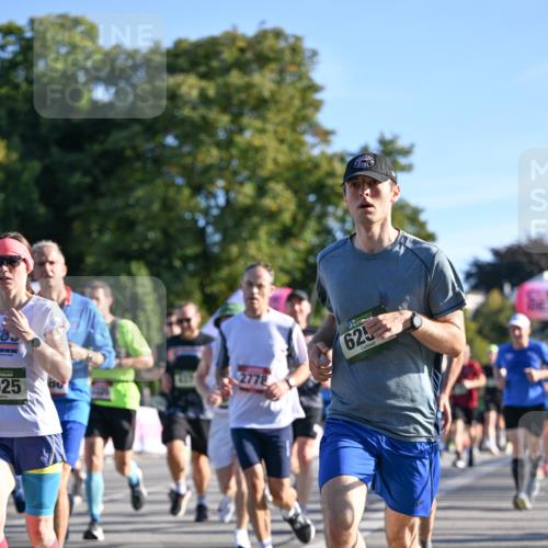 07.09.2025 - BARMER Alsterlauf Dr. Thomas Lammeyer http://msf.ph/oto/8708609 07.09.2025 09:31:15 Laufen 25, 2778, 625 meine-sportfotos.de