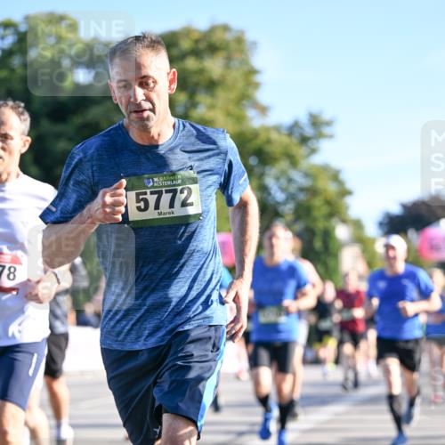 07.09.2025 - BARMER Alsterlauf Dr. Thomas Lammeyer http://msf.ph/oto/8708619 07.09.2025 09:31:17 Laufen 78, 36, 5772, 654 meine-sportfotos.de