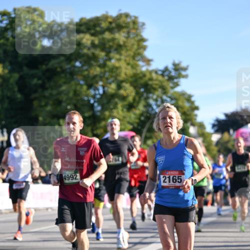 07.09.2025 - BARMER Alsterlauf Dr. Thomas Lammeyer http://msf.ph/oto/8708643 07.09.2025 09:31:21 Laufen 10, 4992, 136, 2165, 10 meine-sportfotos.de