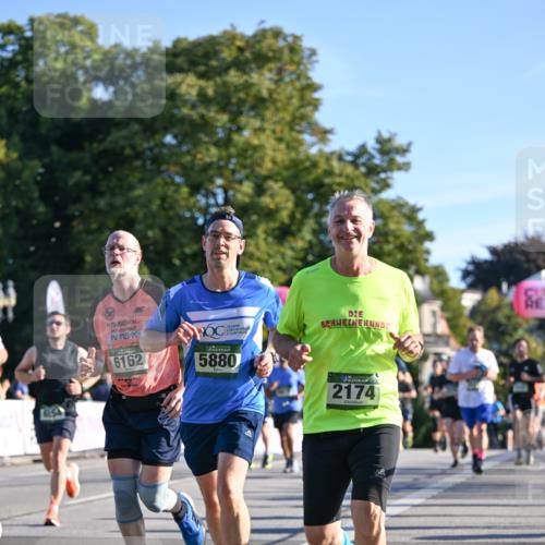 07.09.2025 - BARMER Alsterlauf Dr. Thomas Lammeyer http://msf.ph/oto/8708675 07.09.2025 09:31:27 Laufen 6162, 5880, 2174 meine-sportfotos.de