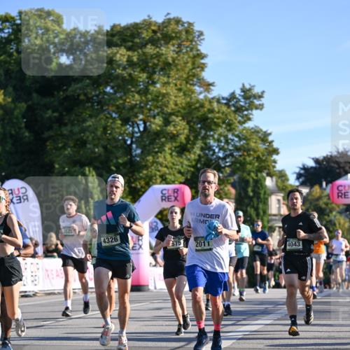 07.09.2025 - BARMER Alsterlauf Dr. Thomas Lammeyer http://msf.ph/oto/8708696 07.09.2025 09:31:30 Laufen 3525, 4326, 575, 2011, 4043 meine-sportfotos.de