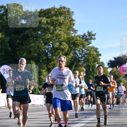 07.09.2025 - BARMER Alsterlauf Dr. Thomas Lammeyer http://msf.ph/oto/8708701 07.09.2025 09:31:31 Laufen 4326, 2011, 5575, 4043 meine-sportfotos.de