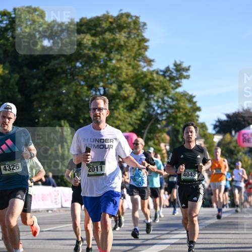 07.09.2025 - BARMER Alsterlauf Dr. Thomas Lammeyer http://msf.ph/oto/8708703 07.09.2025 09:31:31 Laufen 4326, 2011, 4043 meine-sportfotos.de
