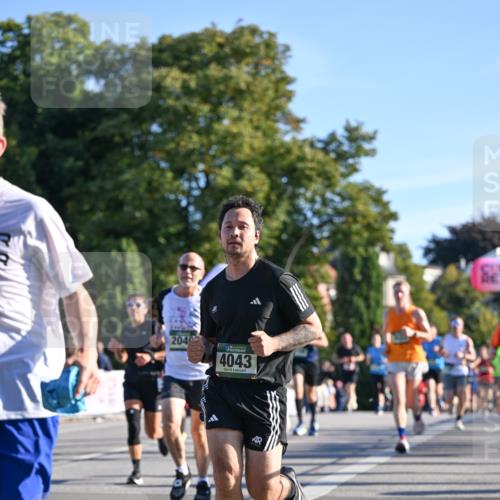 07.09.2025 - BARMER Alsterlauf Dr. Thomas Lammeyer http://msf.ph/oto/8708710 07.09.2025 09:31:32 Laufen 2040, 4043 meine-sportfotos.de
