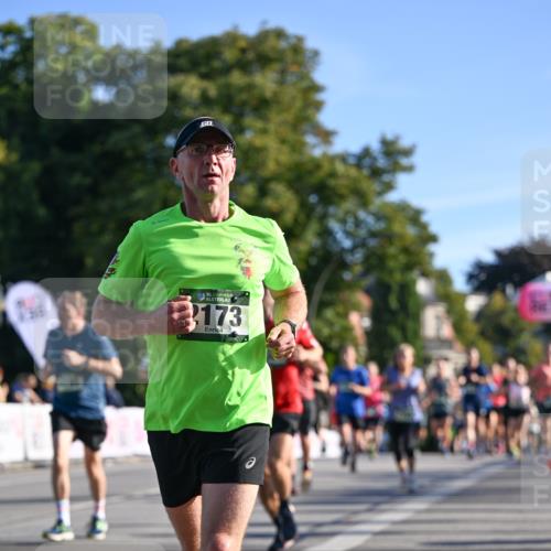 07.09.2025 - BARMER Alsterlauf Dr. Thomas Lammeyer http://msf.ph/oto/8708762 07.09.2025 09:31:43 Laufen 60, 136, 3173 meine-sportfotos.de