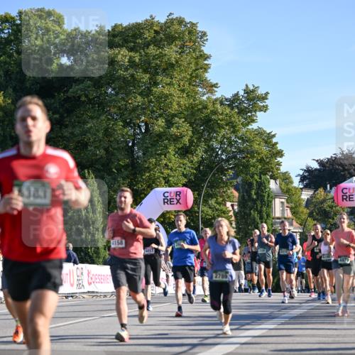 07.09.2025 - BARMER Alsterlauf Dr. Thomas Lammeyer http://msf.ph/oto/8708770 07.09.2025 09:31:44 Laufen 8383, 158, 6017, 26, 2503, 2010 meine-sportfotos.de