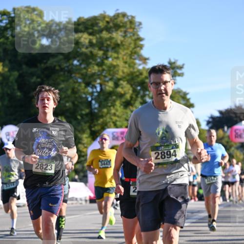 07.09.2025 - BARMER Alsterlauf Dr. Thomas Lammeyer http://msf.ph/oto/8708824 07.09.2025 09:31:53 Laufen 3314, 10, 2823, 2, 2894 meine-sportfotos.de