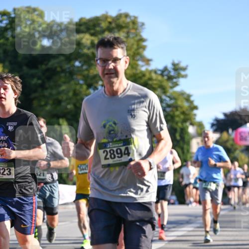 07.09.2025 - BARMER Alsterlauf Dr. Thomas Lammeyer http://msf.ph/oto/8708827 07.09.2025 09:31:54 Laufen 29, 10, 323, 821, 2894 meine-sportfotos.de