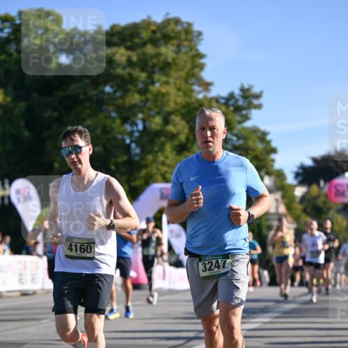 07.09.2025 - BARMER Alsterlauf Dr. Thomas Lammeyer http://msf.ph/oto/8708840 07.09.2025 09:31:56 Laufen 4160, 3247 meine-sportfotos.de